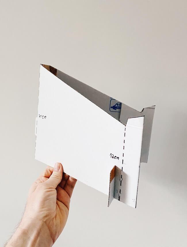 Laptop stand from a pizza box